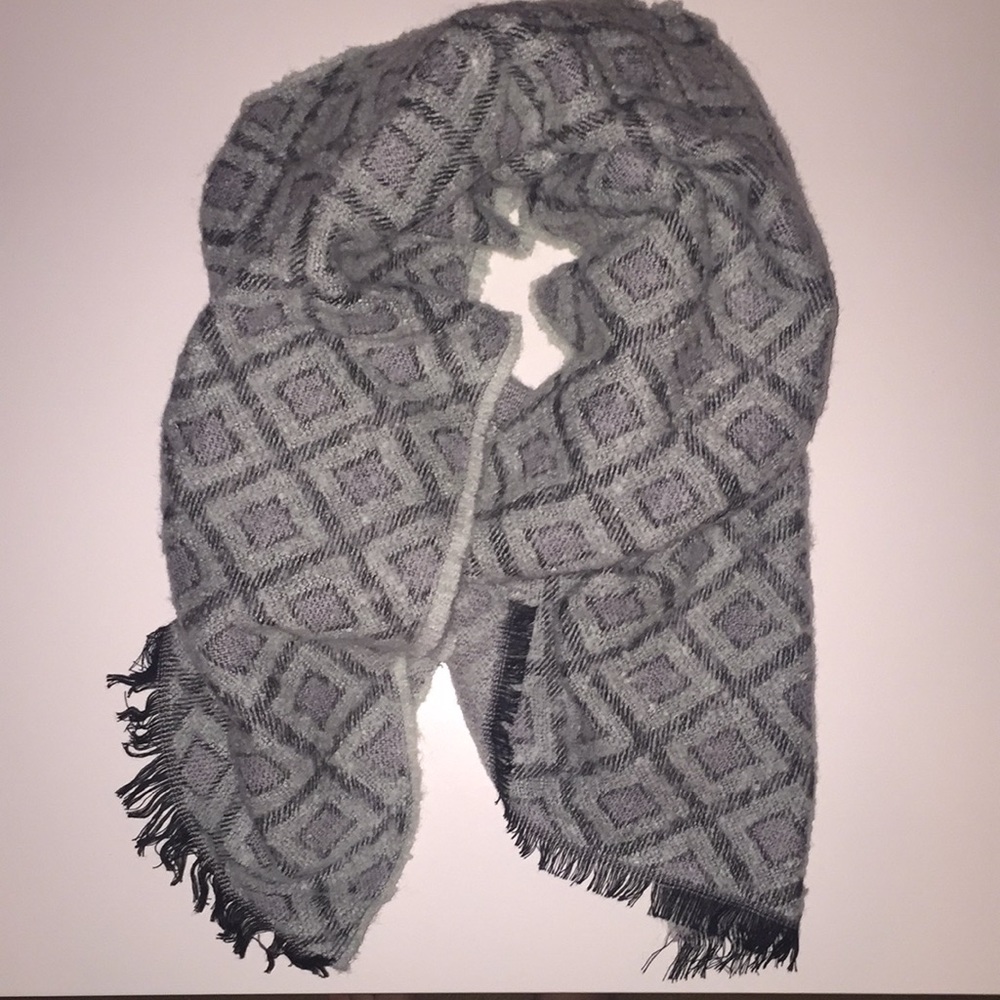 Almost Wool Scarf